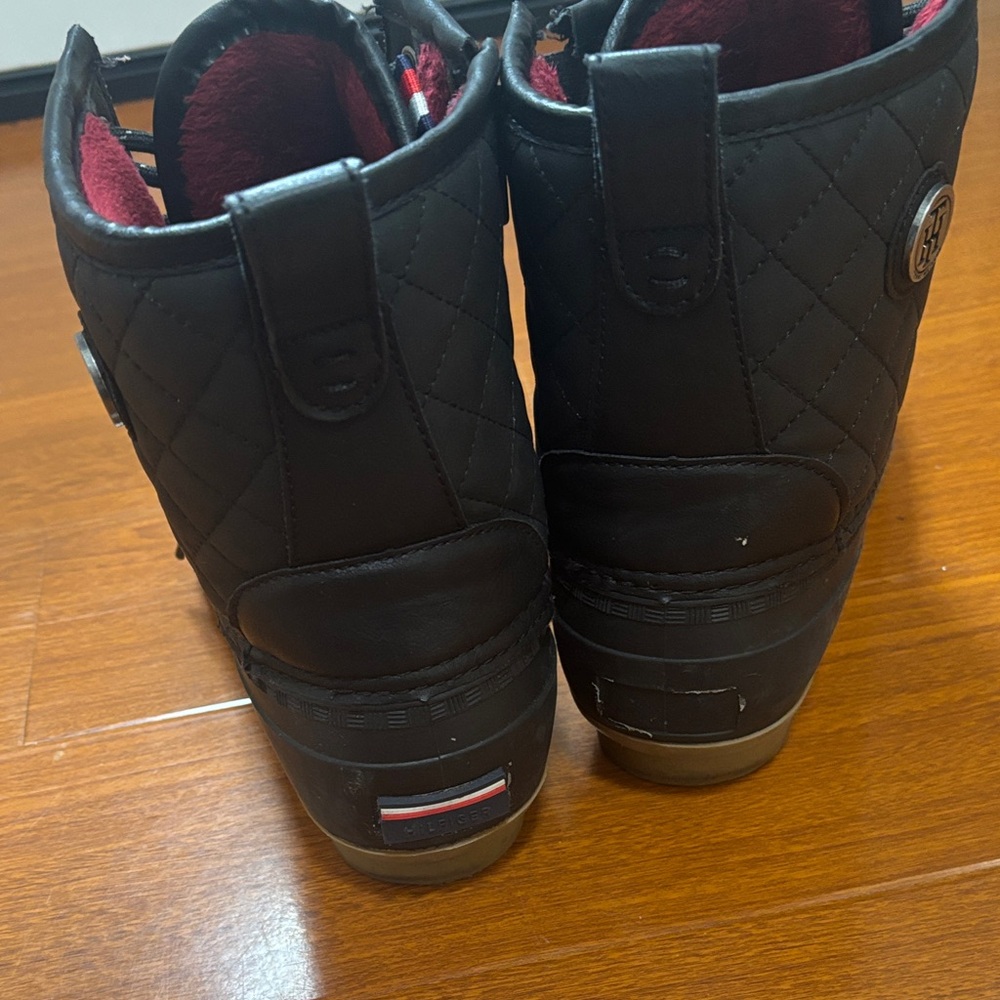 Tommy Hilfiger Black Quilted Winter Boots - Picture 5 of 11